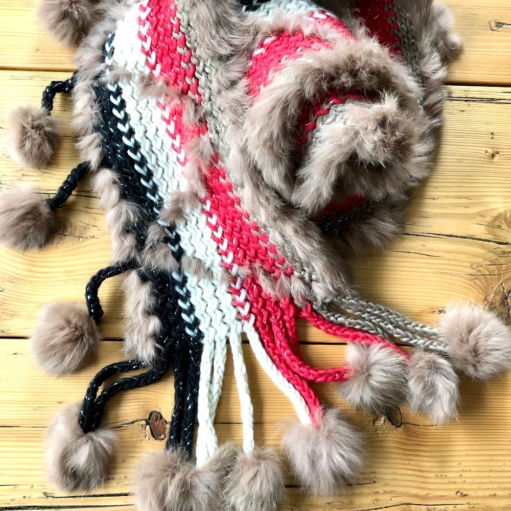 Luxury real fur scarf with tassels